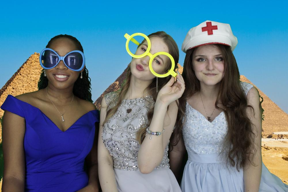 Silvermere Notre Dame  | View more photos from the event at gallery.myphotoboothexperience.co.uk/u/MyPhotoBoothExperienceLtd/Silvermere-Notre-Dame